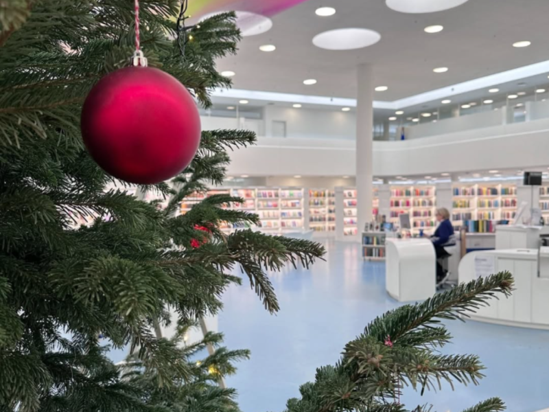 Juletræ på Gentofte Hovedbibliotek