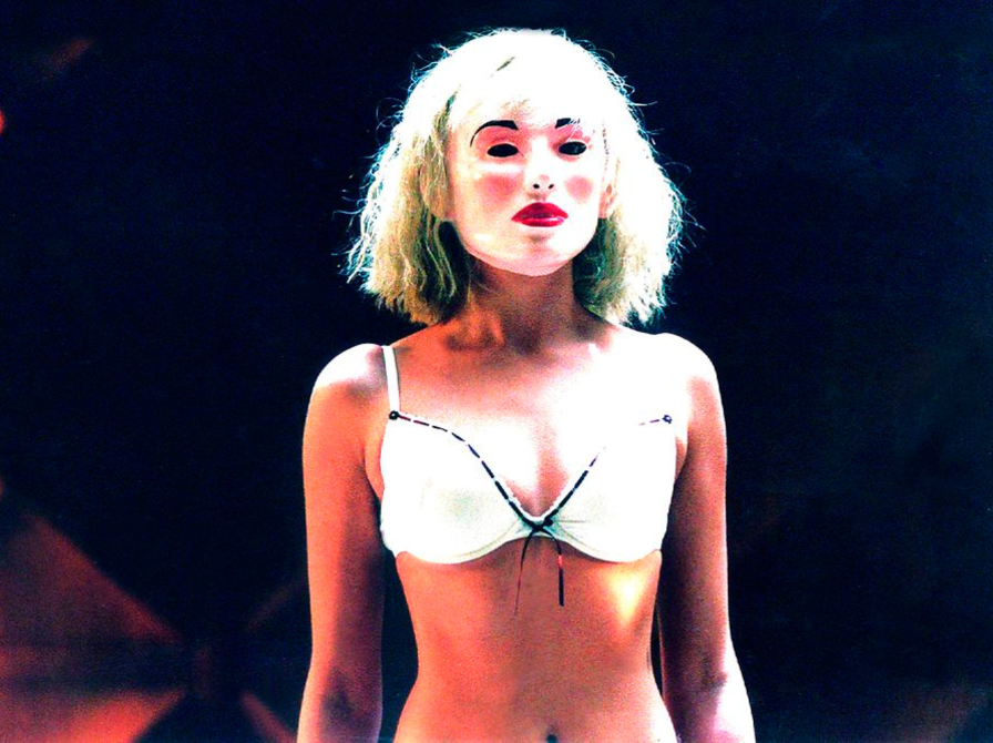 Fra filmen Den ukendte kvinde