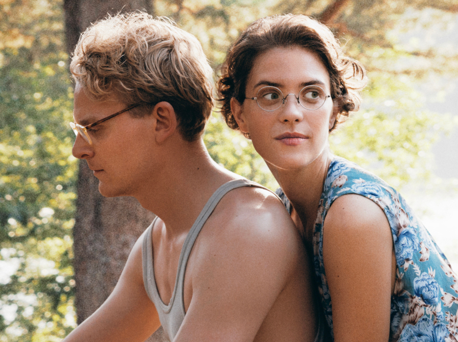 Fra filmen Kærlig hilsen, Hilde